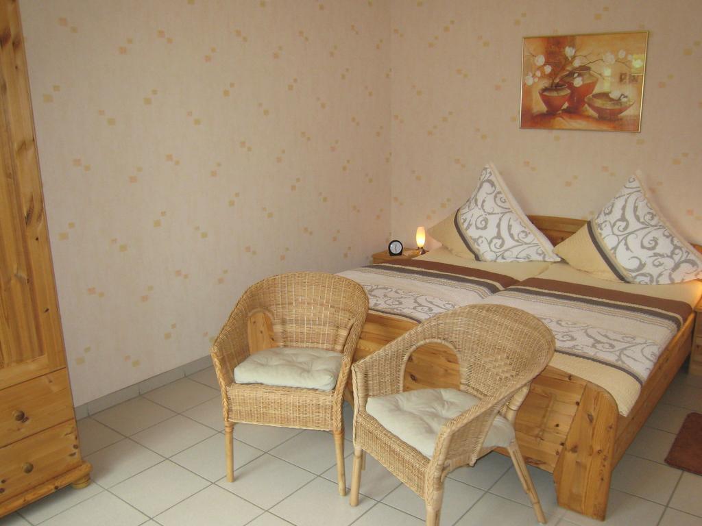 Sch Ne Wohnung In Der Moselregion Kinheim 外观 照片