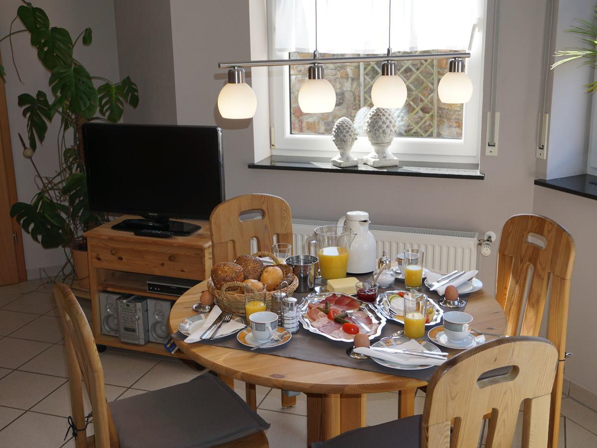 Sch Ne Wohnung In Der Moselregion Kinheim 外观 照片